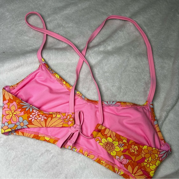 4/$10 Wild Fable orange and pink floral bikini top - Picture 2 of 4